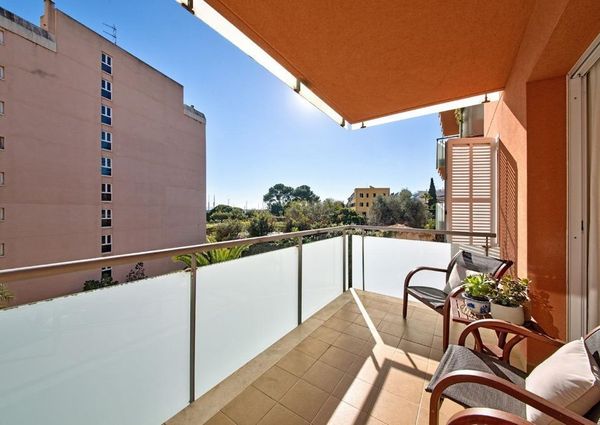 Excelent apartment for rent with seaviews close to the port of Palma, apartments for rent in Palma, Mallorca.