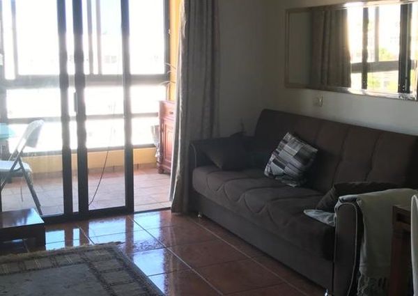 1 bed apt with sea-views for rent