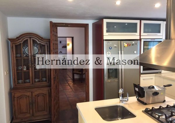 Villa for rent in Benalmádena Pueblo