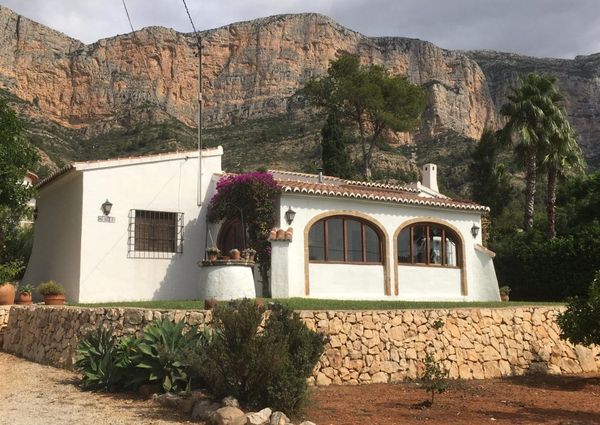 Se alquila chalet en Jávea