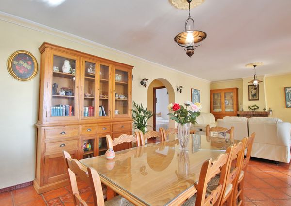 1022 Villa Jorge (Winter)