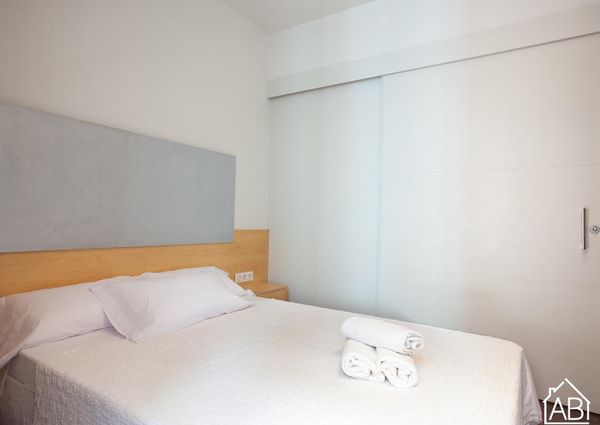 Modern 2-bedroom Apartment in El Born