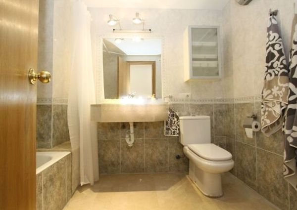 Two bedroom apartment in cala mayor to rent