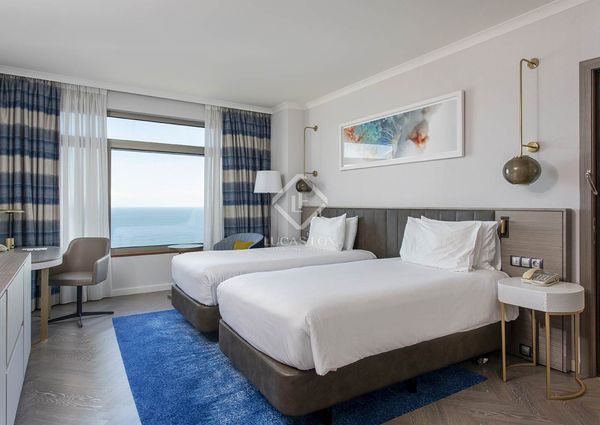 Luxury 2-bedroom presidential suite with views for rent in Diagonal Mar, Barcelona
