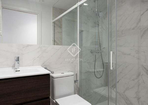 New build 2 Bedroom penthouse with 15m² terrace for rent in El Born, Barcelona