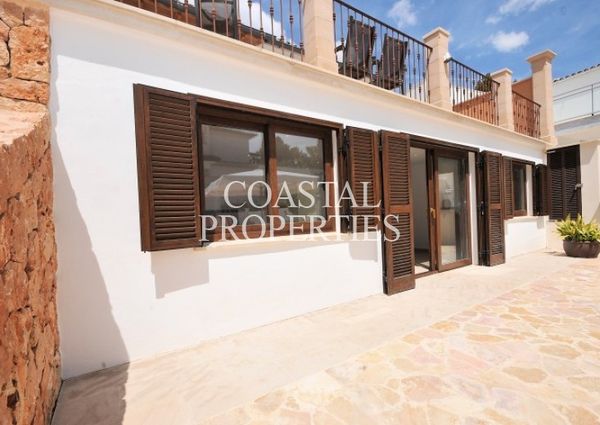 Villa In Palmanova- Price  4000 Euros Per Week July & August  Palmanova, Mallorca, Spain