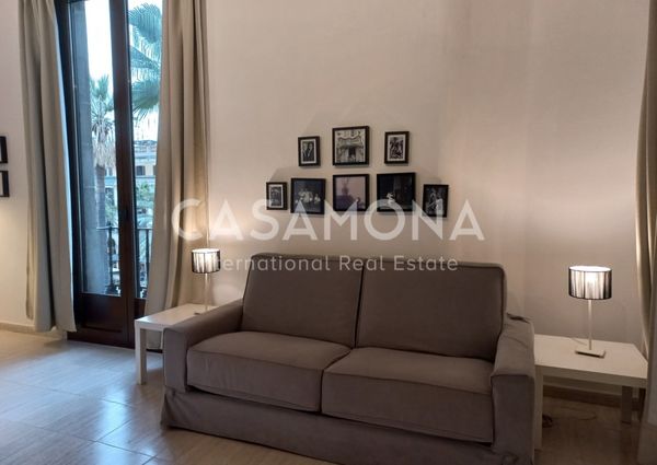 Cosy Studio with Elevator, Balcony and Views over Plaza Reial