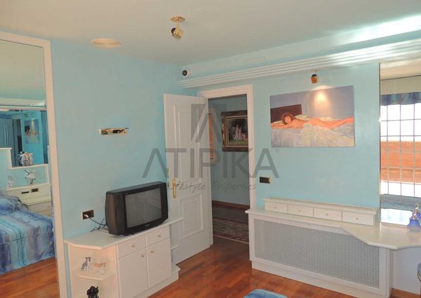 Magnificent Mediterranean style house with garden and swimming pool in Alella