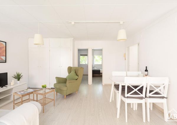 Stylish Two-Bedroom Apartment in Nou Barris