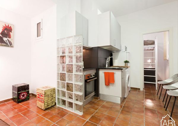 Cozy Barceloneta apartment, just steps from the beach
