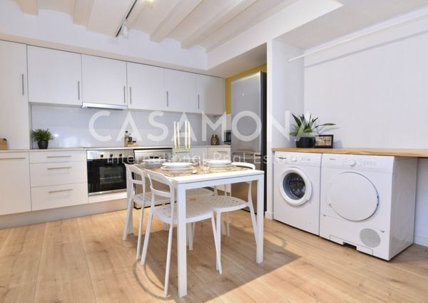 Modern 1 Double Bedroom Apartment in Barceloneta with all Bills Included