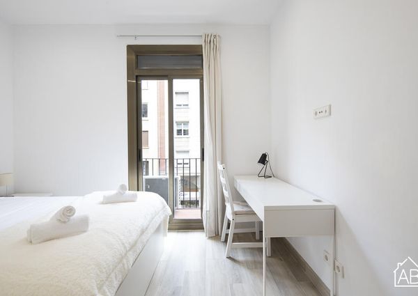Cosy 2 Bedroom Apartment near Sagrada Familia