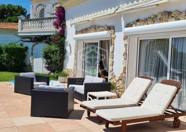 Exclusive villa with panoramic views in a prestigious urbanization in Lloret de Mar, Costa Brava