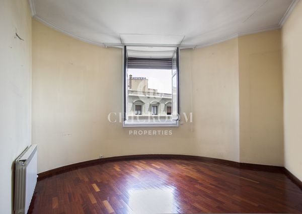 3 bedroom apartment unfurnished in Sant Gervasi Barcelona 