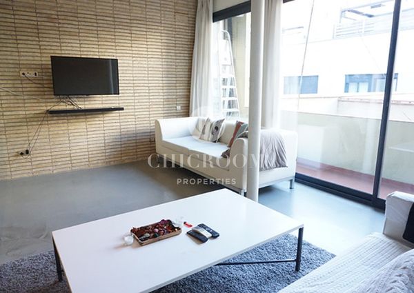 Furnished loft apartment with terrace for rent in Barcelona Poblenou