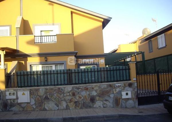 Duplex for Rent  in Castillo del Romeral