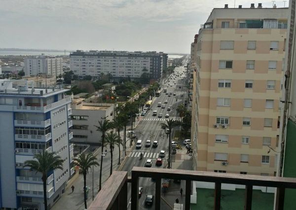 Flat - Cadiz (Paseo Marítimo)