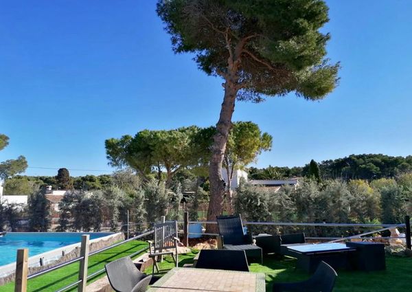 Se alquila para todo el año chalet independiente en Jávea