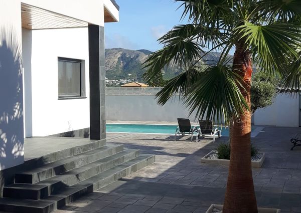Super Modern Detached Villa For Long Term Rental In Alfaz Del Pi