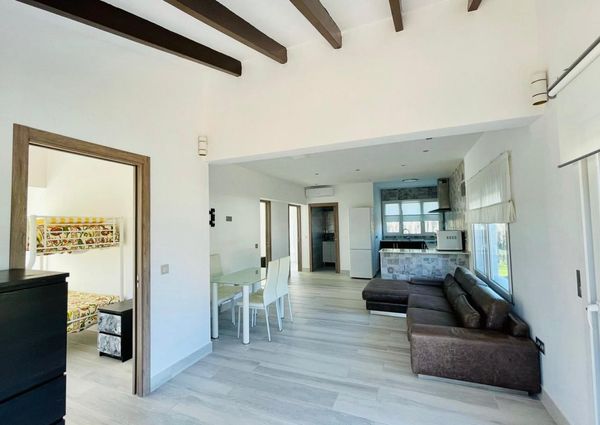 Se alquila para todo el año chalet independiente en Jávea