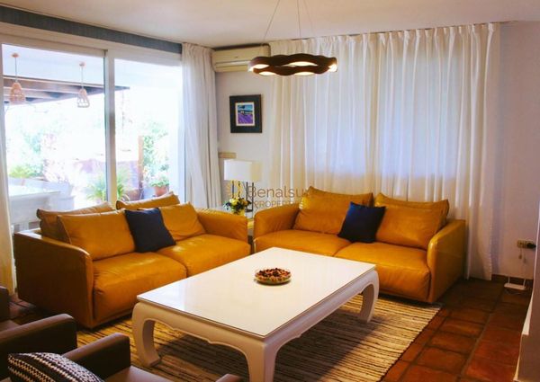 HOLIDAY RENTAL OR FROM 10/9 to 22/9 IS RENTED. from 1/11 to 22/12. And from 22/12/22 to 30/6/23 BEAUTIFUL DETACHED VILLA IN BENALMADENA PUEBLO