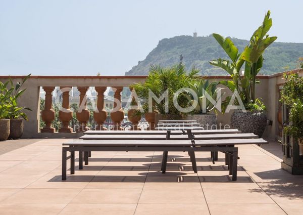 Beautiful and Luxury 2 Bedroom Apartment