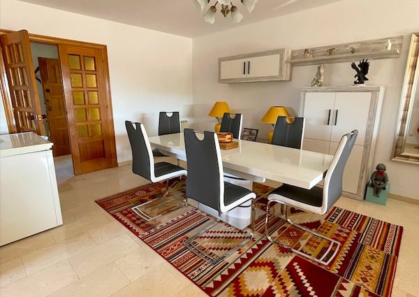 Three bedroom sea view apartment with direct beach access in cala Vinyas