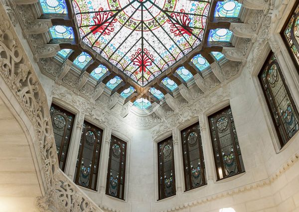Exclusive apartment to rent in Casa Burés, close to Passeig de Gràcia