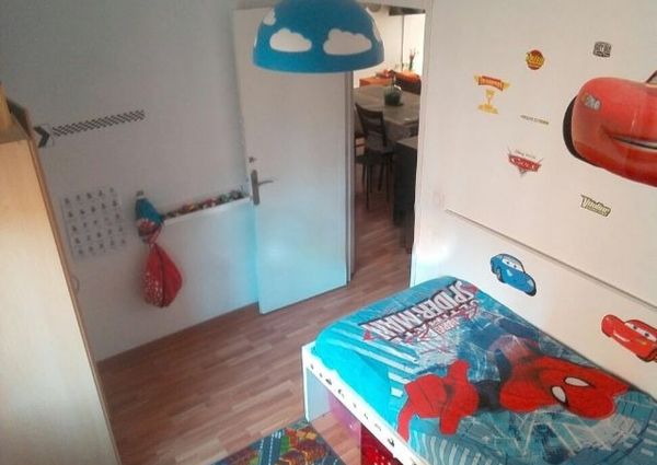 Apartment for long term rental in Palmah