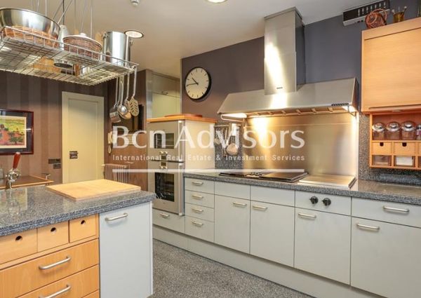 Stately luxury apartment for rent with terraces in Pedralbes