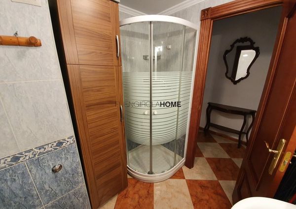 Ref 16167 – **Seasonal rental**  Available from April 2023 – Just 100 meters from the sea we have this bright and functional apartment in Fuengirola