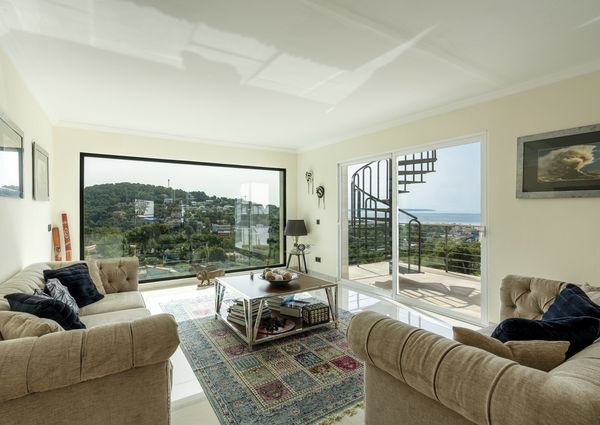 Stunning Villa for rent with five bedrooms in Costa d'en Blanes, Mallorca