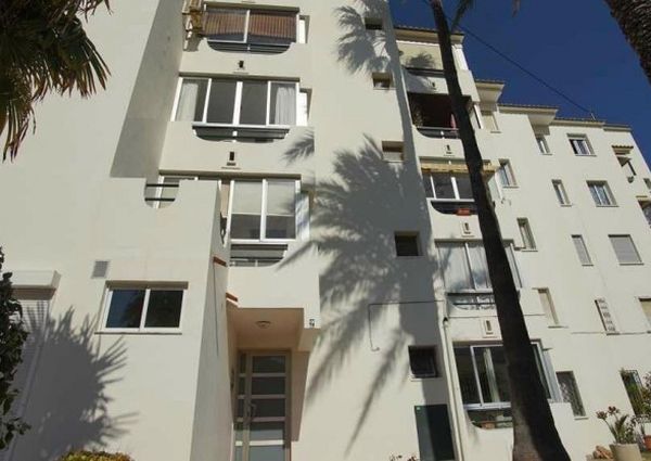 Apartment Long Term Rental In Albir 3 Bedrooms no hills and close to the main shopping area