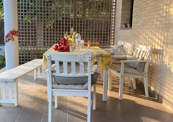 Beautiful villa 10 minutes walk from the beach in Vendrell/Calafell, Costa Dorada