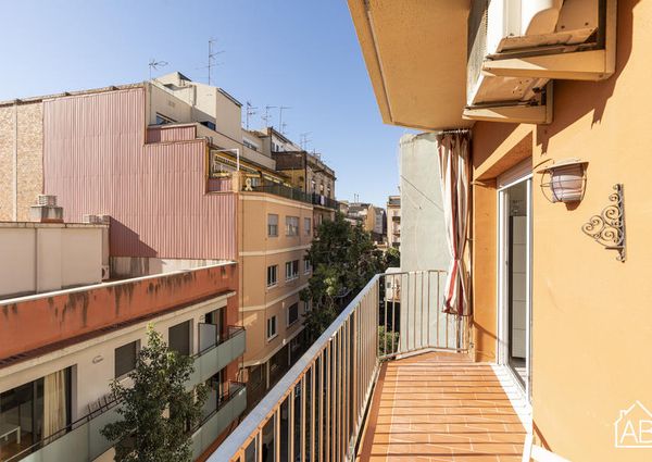 Bright and Moderm Apartment  of 3 bedrooms with private terrace - Sants District