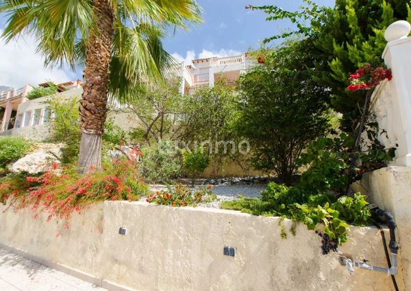 Rent villa with pool in Altea Hills