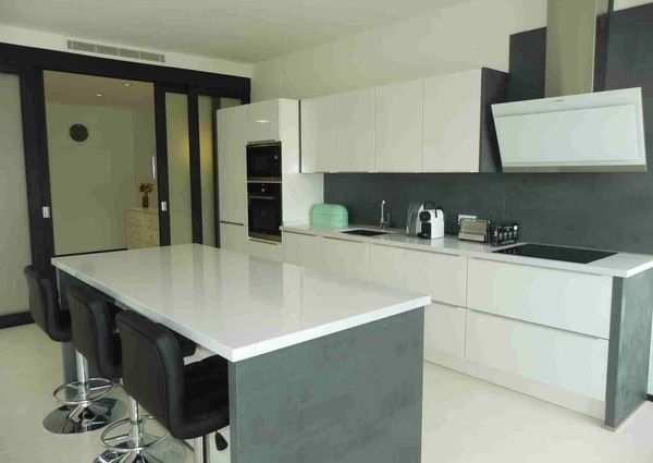 Terraced House in Marbella, NAGUELES, for rent