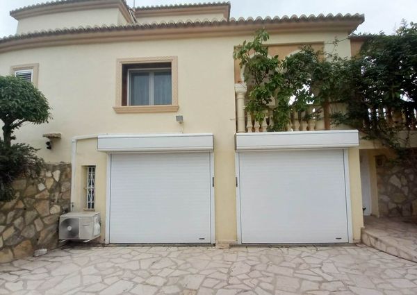 VILLA for rent in Moraira with 5 bedrooms