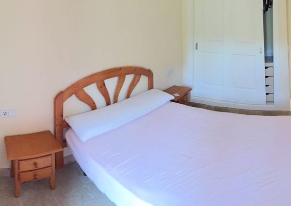 Ref. 36977 Apartamento en alquiler