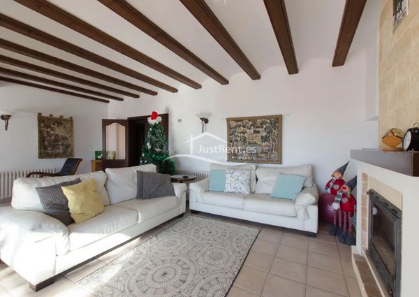 Long-term house for rent in Benissa