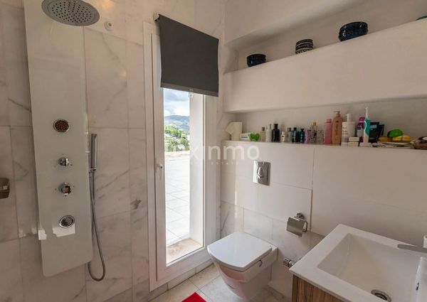 Villa for long term rentals in unique Oltamar Calpe location with panoramic views and sea view