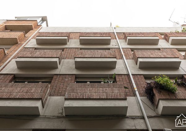 Bright & Spacious Two-Bedroom Gràcia Apartment