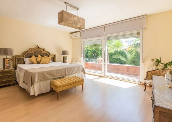 Detached villa for rent with swimming pool in Benidorm