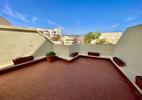 Penthouse apartment with sea views for long term rental in Javea