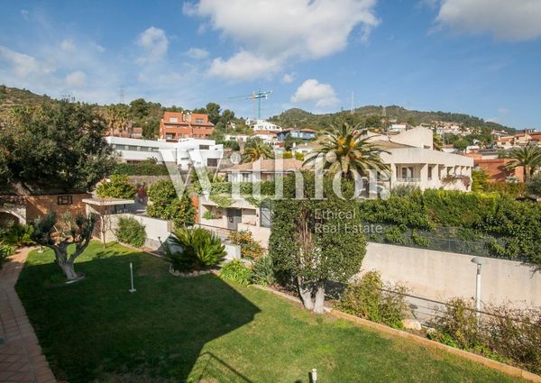 Bright house with large swimming pool in Sant Just