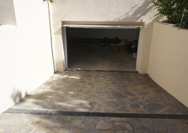 Villa for rent in Nueva Andalucía
