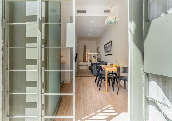 Lovely Barceloneta Beach Apartment with a Communal Terrace