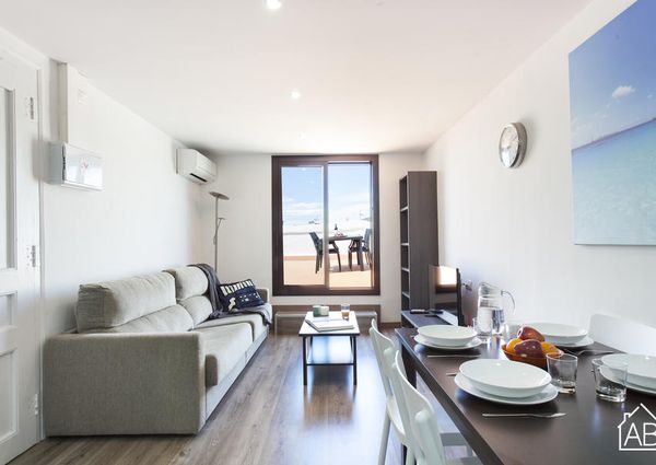 Stylish 2-bedroom Apartment with a Private Terrace in Poble Sec