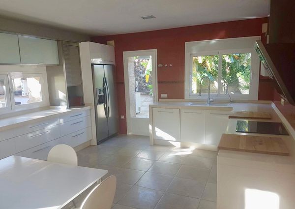 Luxury villa to rent for winter in Javea