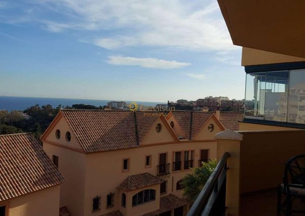 For rent from now until 30/6/2023 nice apartment with sea views in Benalmadena.